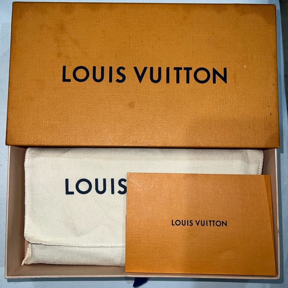 Louis Vuitton wallet - Picture 5 of 5